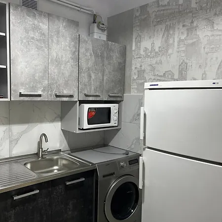 Апартаменти Біля Автовокзалу Rivne Exterior photo