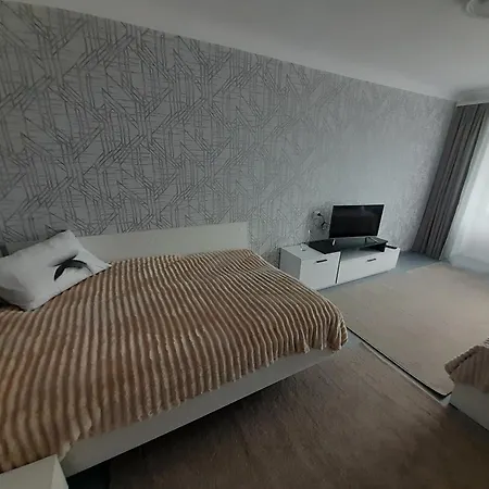 Апартаменти Біля Автовокзалу Rivne Exterior photo