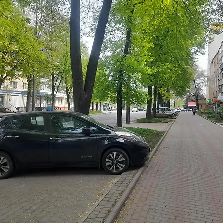 Апартаменти Біля Автовокзалу Rivne Exterior photo
