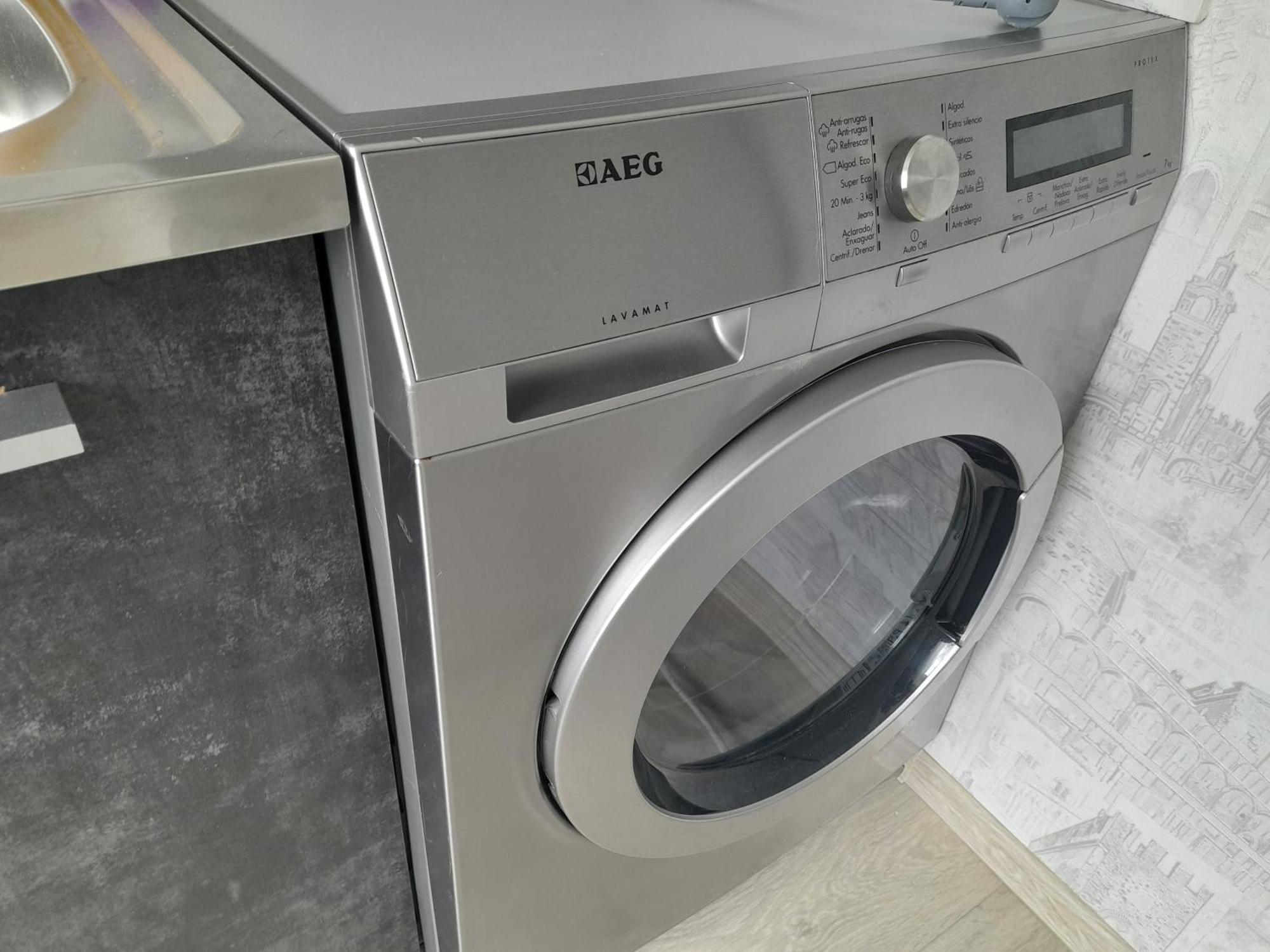 біля автовокзалу Apartment Rivne