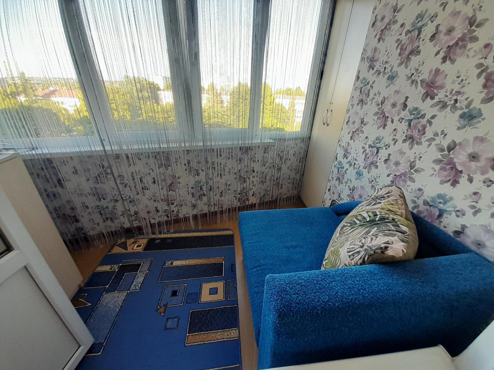 біля автовокзалу Apartment Rivne